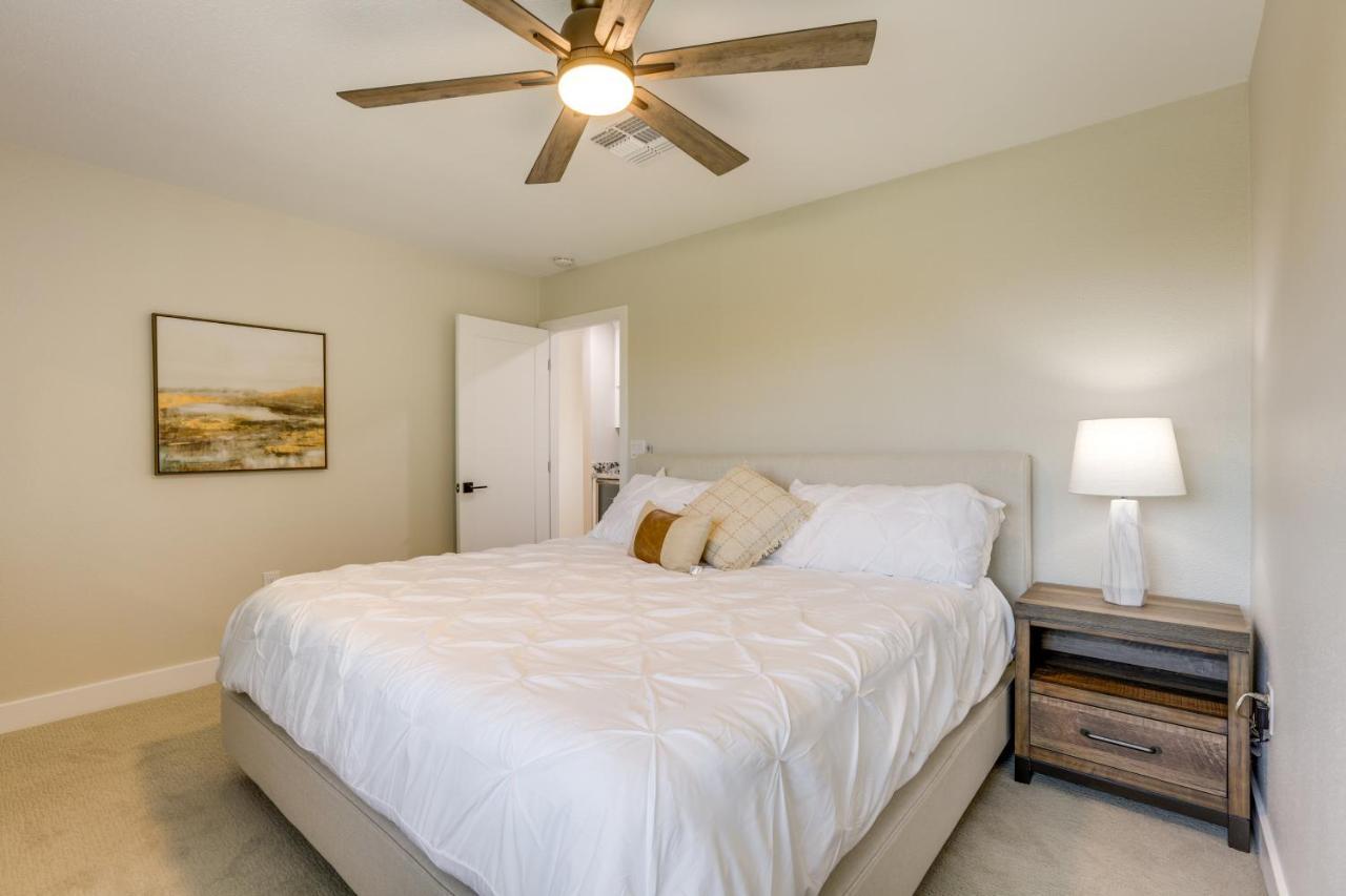 Sun City Retreat With Patio Near Golfing And Hiking! Εξωτερικό φωτογραφία